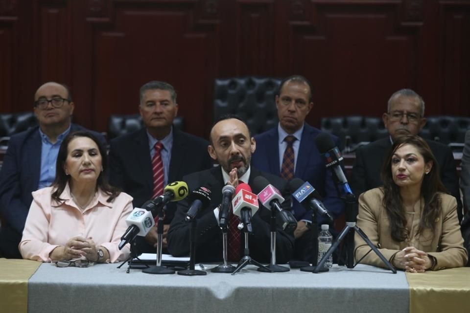 José Luis Álvarez Pulido, presidente del Supremo Tribunal de Justicia del Estado presenta la propuesta institucional de la Reforma al Poder Judicial del Estado