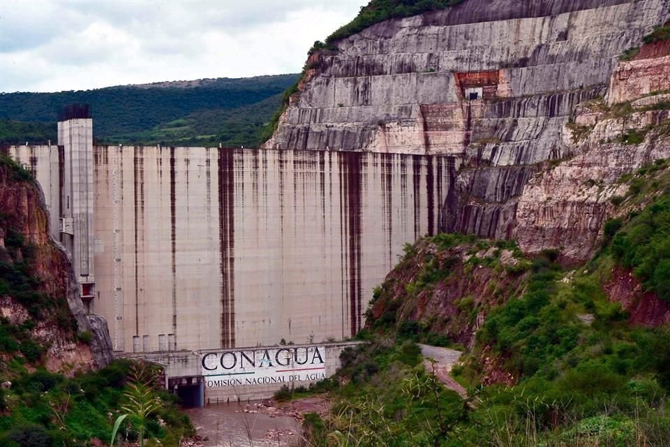La Presa El Zapotillo sí va, pero los pueblos de Temacapulín, Acasico y Palmarejo no serán inundados para su funcionamiento, anunció AMLO.
