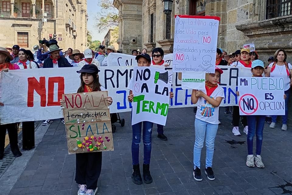 Protesta contra la termoeléctrica de Juanacatlán