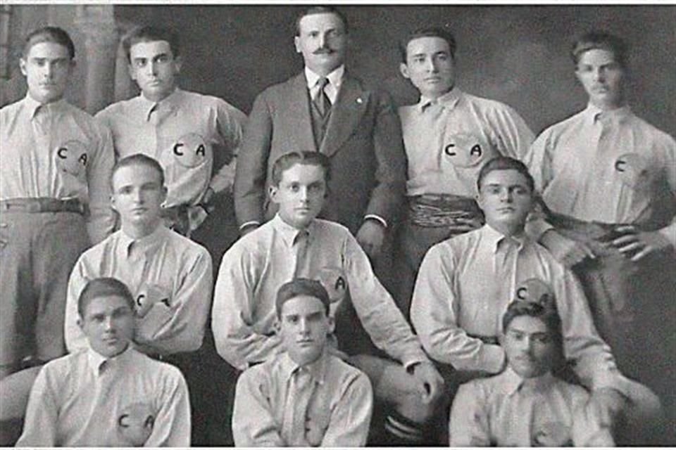 Un primero de marzo de 1925 el América conquistó su primer título de Liga, en la era amateur, con una victoria 1-0 sobre Asturias.