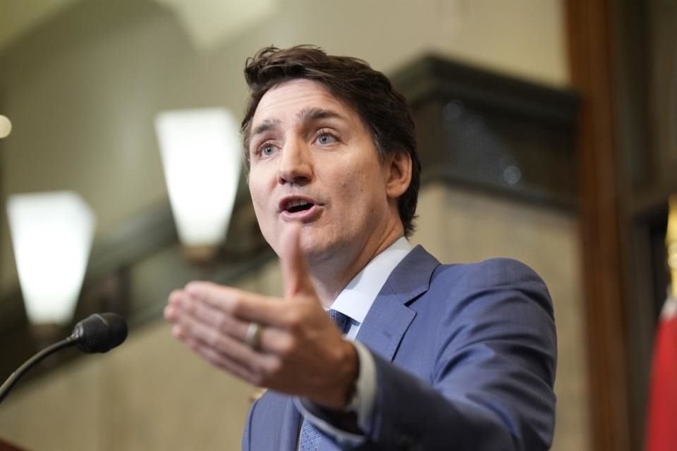 Justin Trudeau dijo que buscará cooperación con México para enfrentar aranceles de Trump.