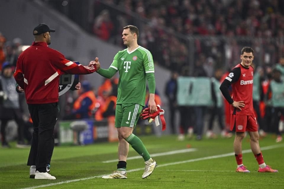 Manuel Neuer tuvo que salir de cambio.