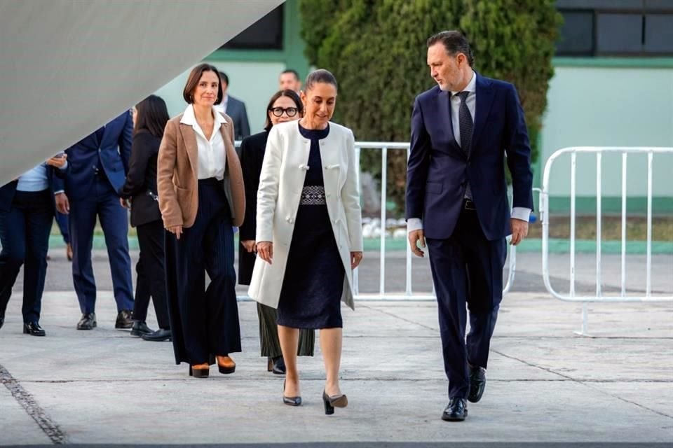 Sheinbaum y Kuri en una visita que la Presidenta hizo a Querétaro en febrero pasado.
