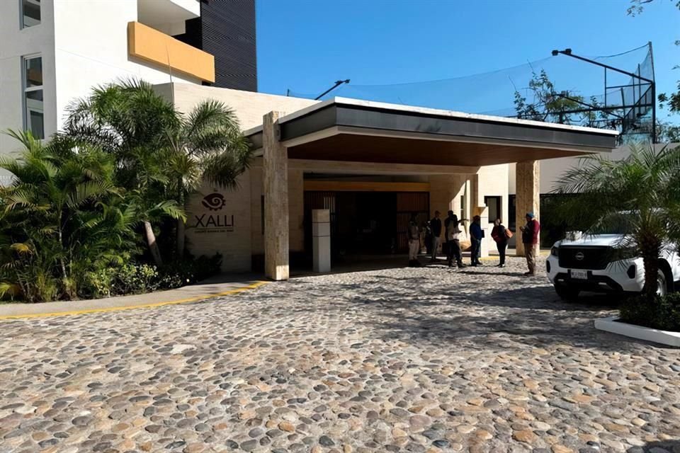 Personal de la Profepa, colocó sellos de clausura en tres desarrollos  inmobiliarios ubicados en la franja del ecosistema costero de Puerto Vallarta, Jalisco.