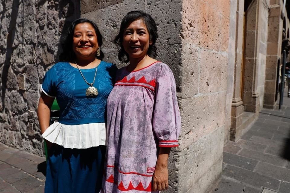 Mónica del Carmen y Yolanda Cruz, del largometraje mexicano La Raya.