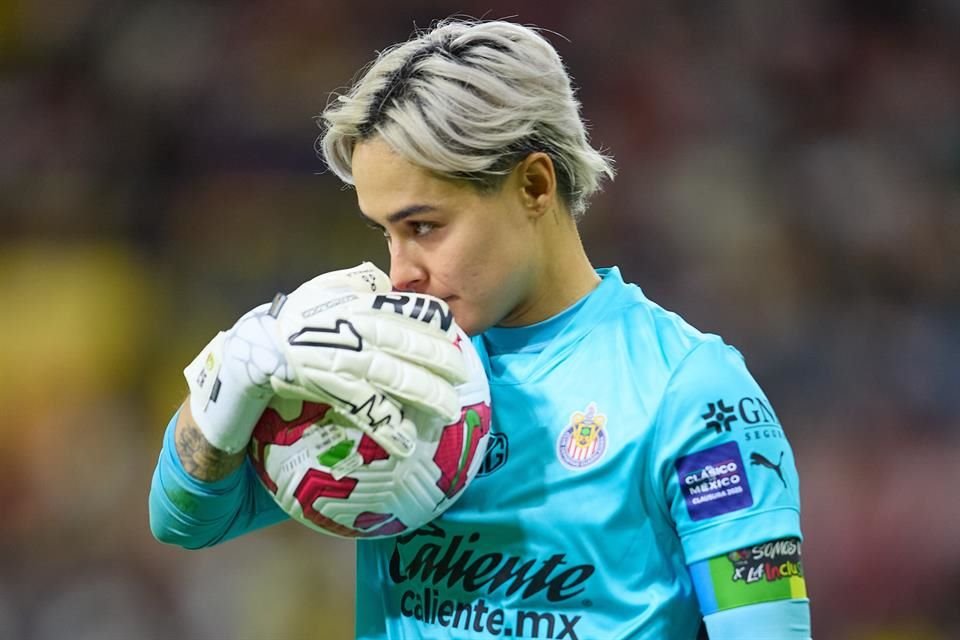 Blanca Félix mostró su experiencia bajo el marco rojiblanco.