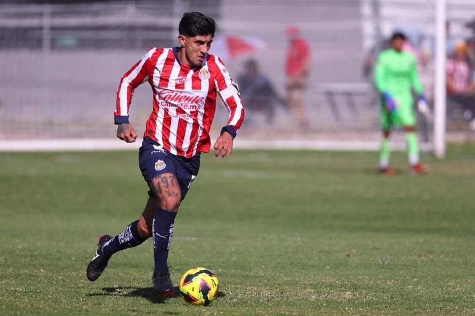Víctor 'Pocho' Guzmán jugó 58 minutos con Chivas Sub 23, el sábado.