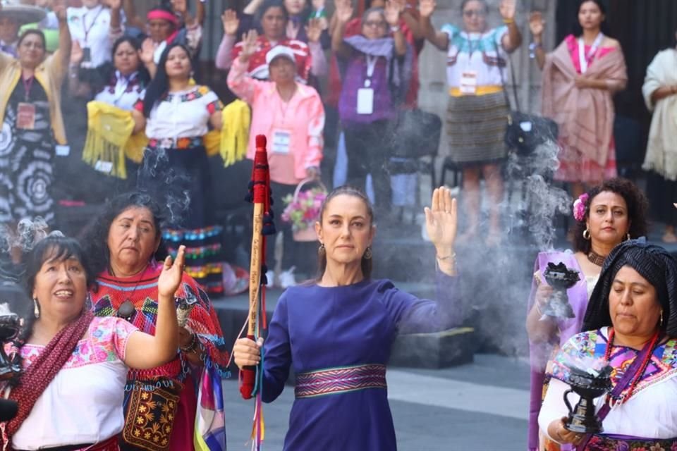 Sheinbaum dijo que habrá foros para concretar reformas que pongan fin a la violencia contra las mujeres; 'ni un feminicidio más', afirmó.
