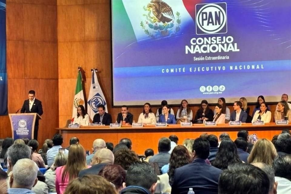 El PAN realiza su Consejo Nacional al sur de la CDMX con presencia de sus militantes.