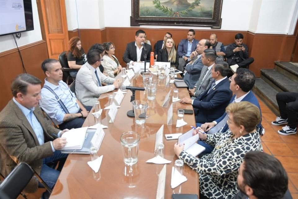 Diputado de MC, Omar Enrique Cervantes, encabezó cuarto foro para consultar el tema de regulación de rentas que se pretende establecer en el Estado.