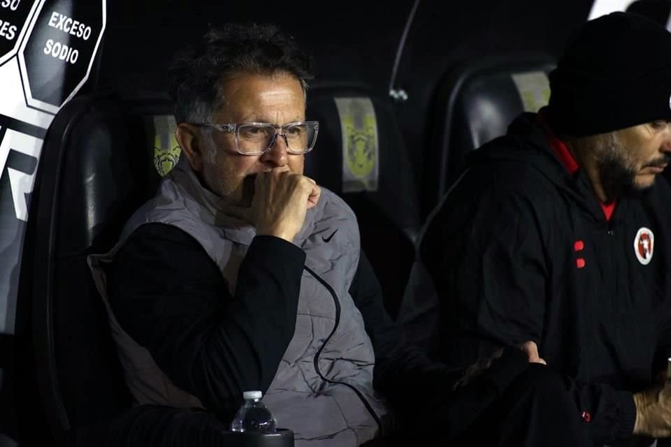 Juan Carlos Osorio dejó de ser técnico de los Xolos de Tijuana.