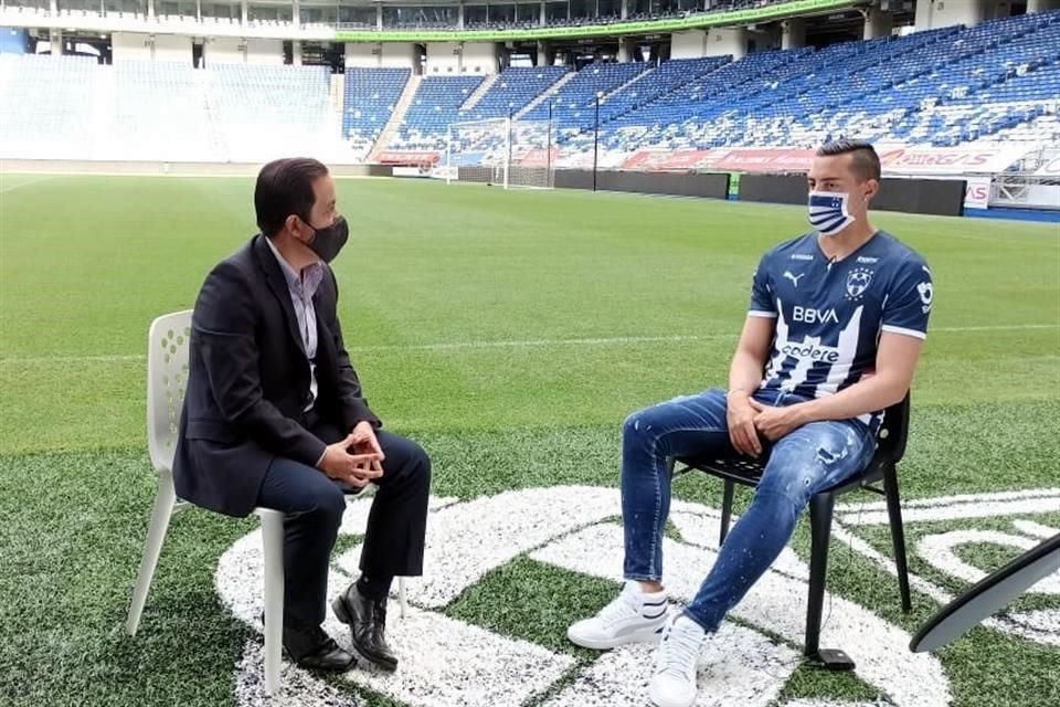 El delantero de Rayados brindó una entrevista a CANCHA.