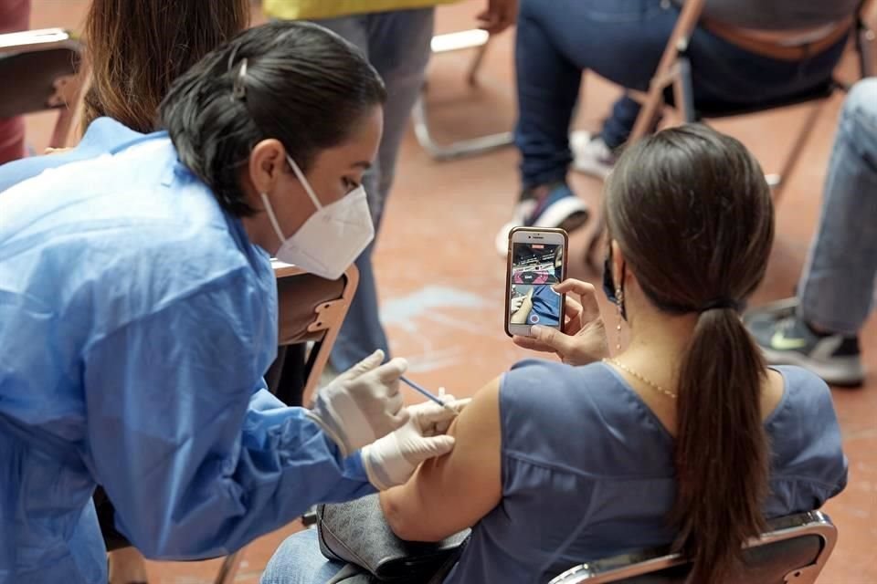 En Jalisco se han aplicado  233 mil 5 dosis del biológico.