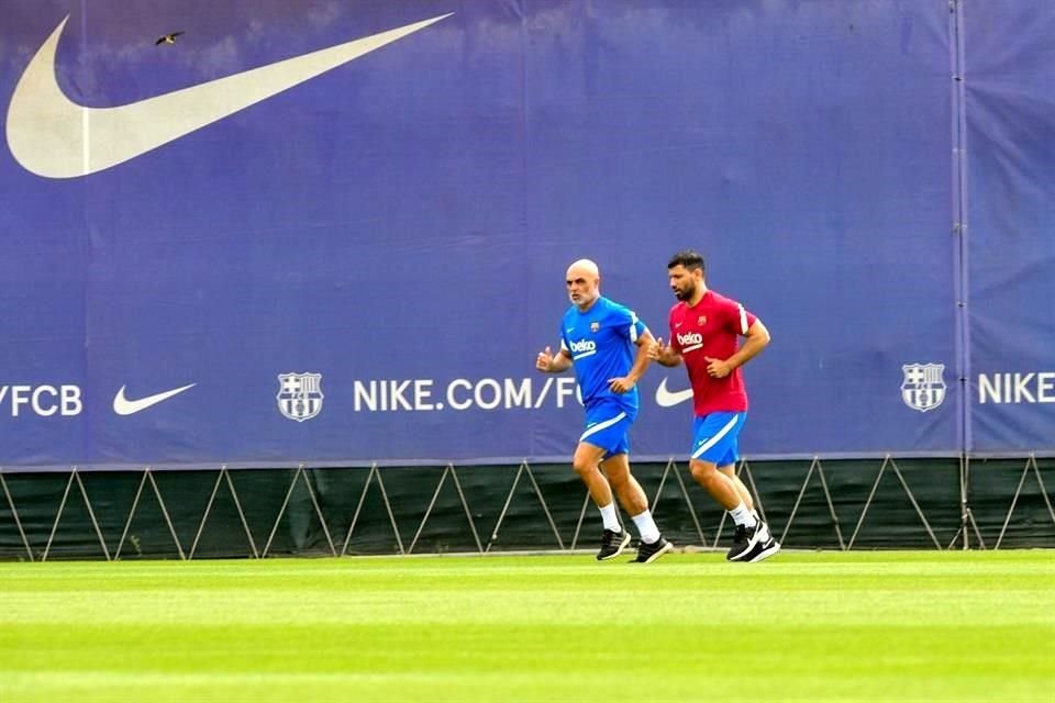 Agüero se recupera de una lesión.