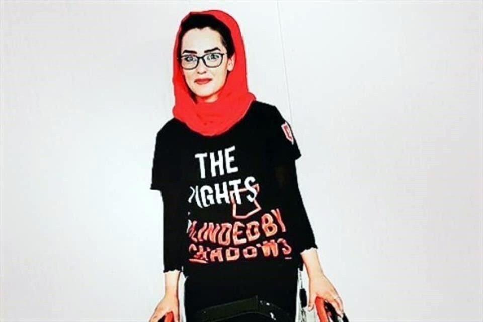 Nilofar Bayat, basquetbolista afgana.