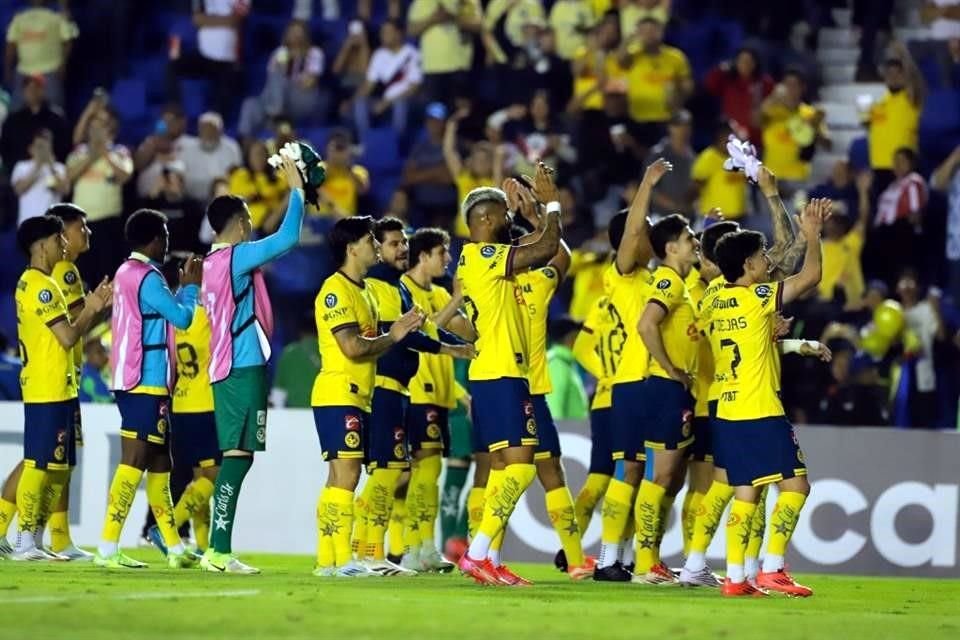 Al final, los dirigidos por André Jardine le agradecieron a su afición el apoyo.