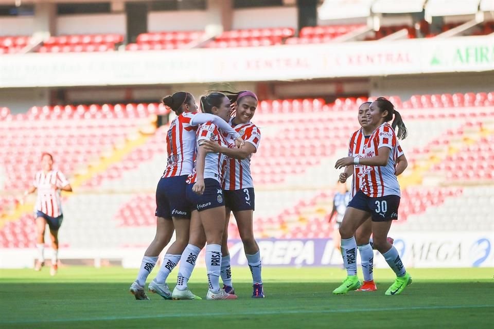 Chivas femenil vs. Querétaro.