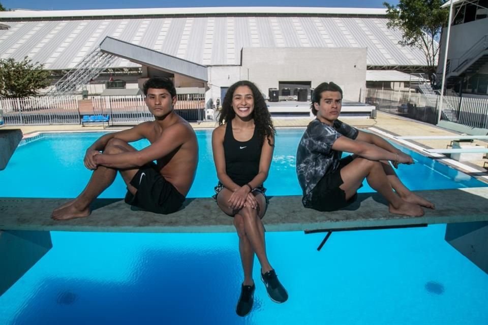 Gabriel Vázquez, Gaby Agúndez y Kenny Zamudio.