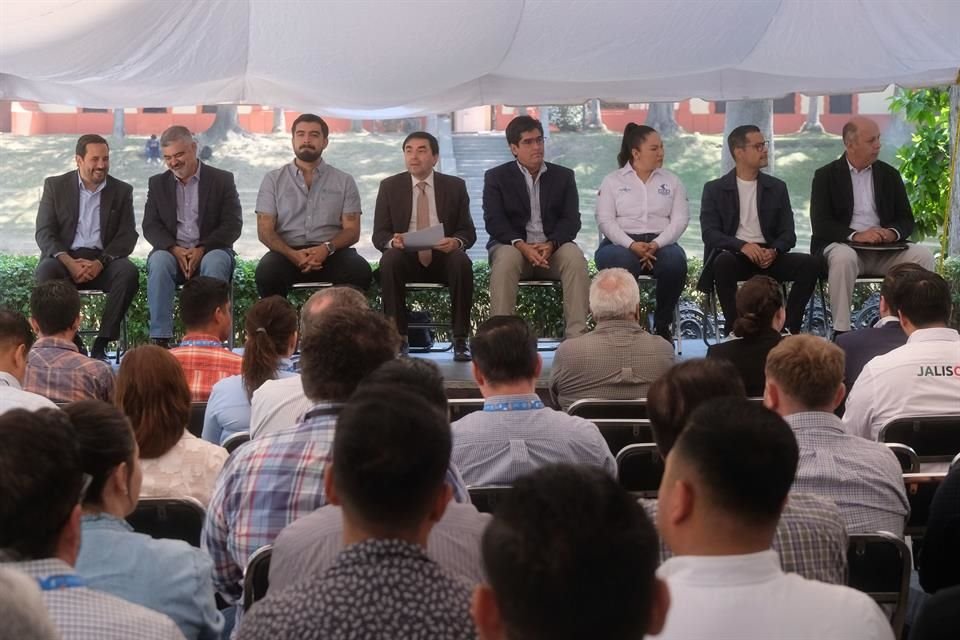 Firma de convenio entre la Secretaría de Gestión Integral del Agua e Iniciativa Privada, para la elaboración del Programa Hídrico Estatal.