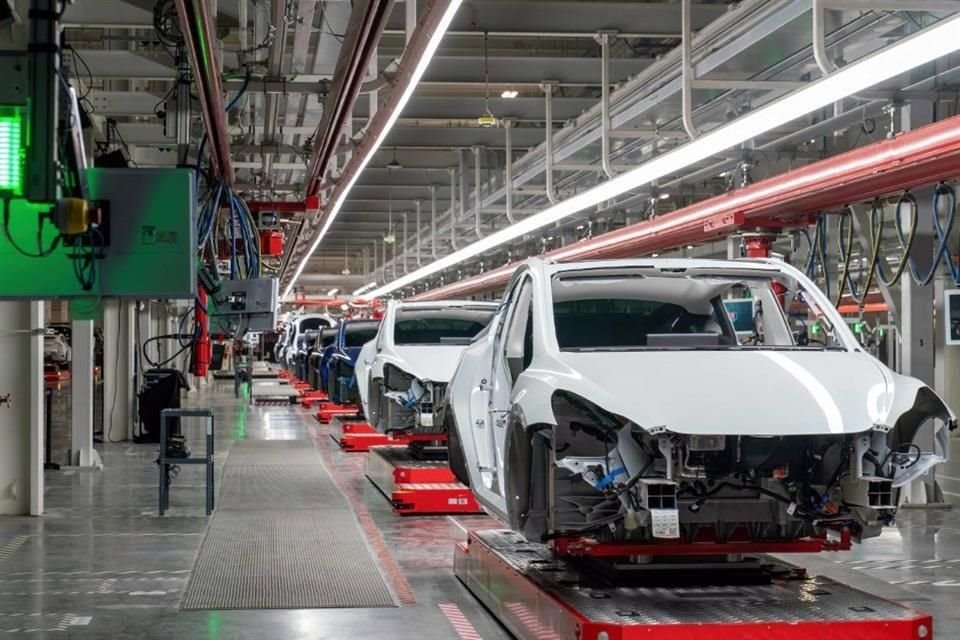 Gabriel Padilla, director general de la Industria Nacional de Autopartes (INA), señaló que las categorías más afectadas son las que tienen alto contenido de dichos metales.