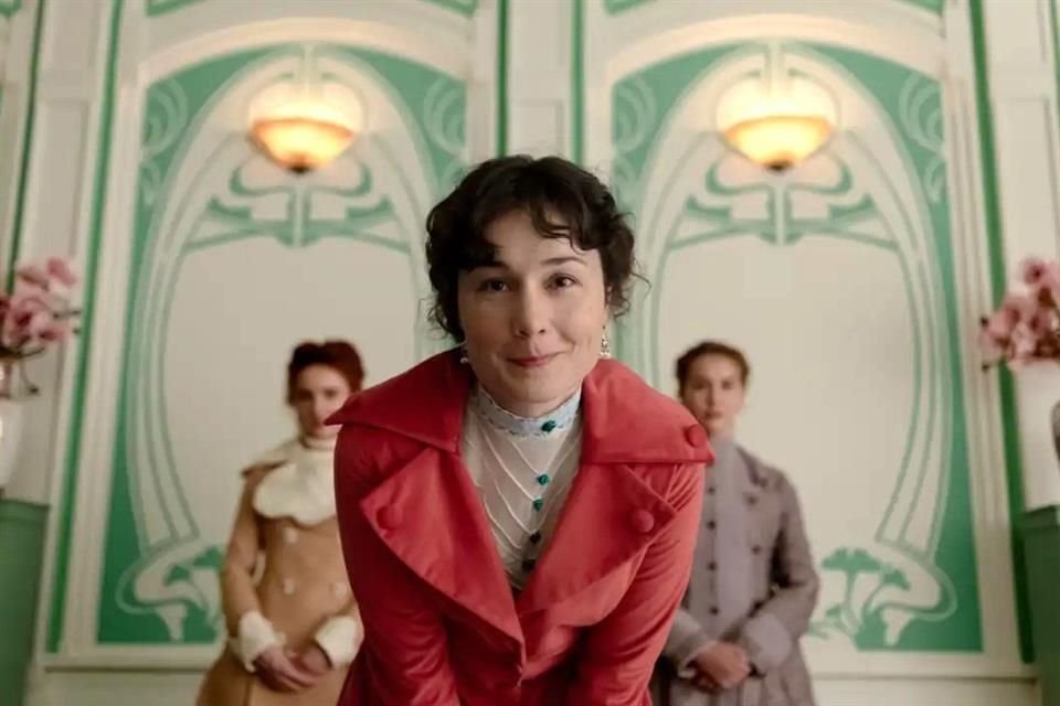 Completan el reparto de la ficción Zoe Bonafonte, Iratxe Emparán, Tristán Ulloa, Carloto Cotta, Paula Usero y Candela Pradas, entre otros.