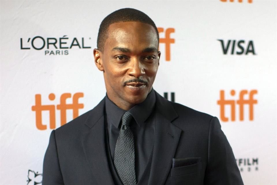 Anthony Mackie aparentemente ya firmó contrato con Marvel para ser protagonista de 'Capitán América 4'.