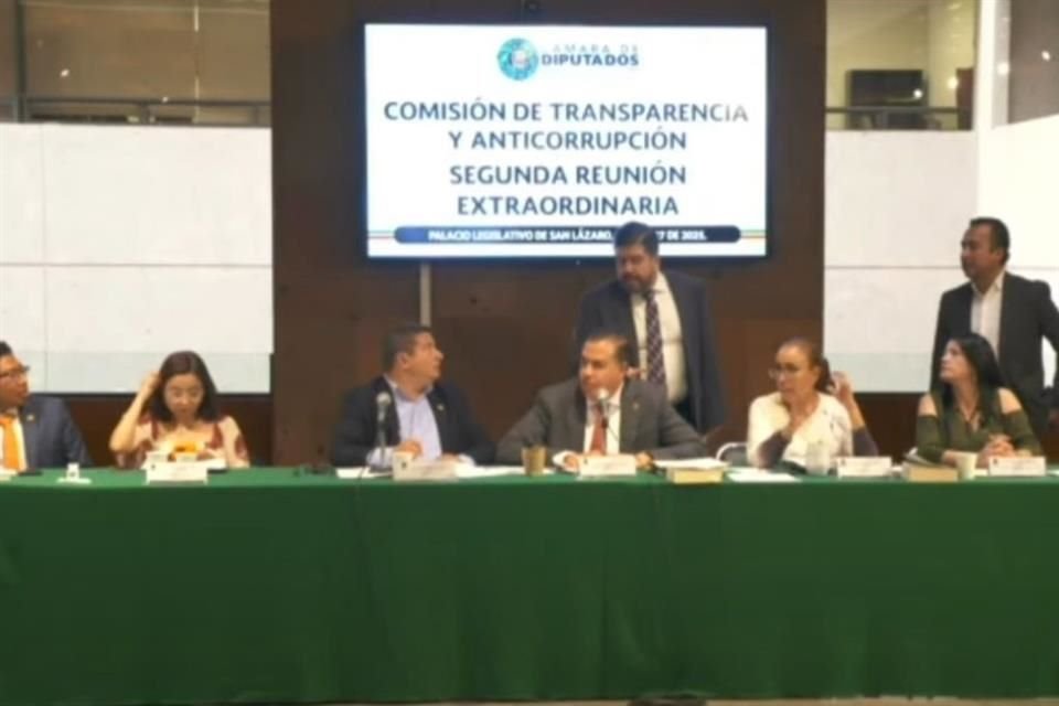 Comisión de Transparencia de la Cámara de Diputados avaló dictamen que elimina Sistema Compranet e introduce nuevas figuras de contratación.
