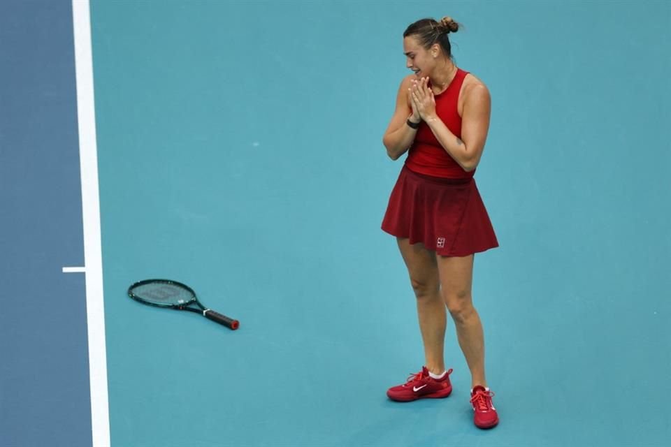 Aryna Sabalenka venció 7-5 y 6-2 a Jessica Pegula y alzó su primer título del Abierto de Miami, su octavo trofeo de categoría WTA 1000.