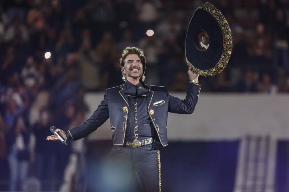 Alejandro Fernández se presentó el 29 de marzo en la Plaza de Toros Nuevo Progreso.