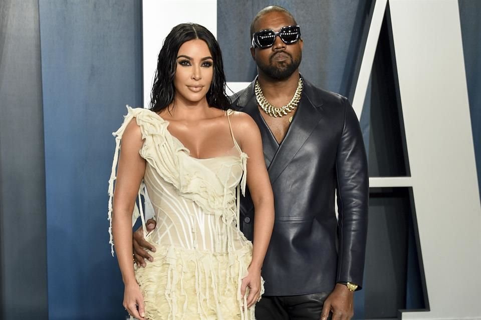 Vestido con una túnica del KKK y un collar con una svástica, Kanye West confesó que nunca quiso tener hijos con su ex Kim Kardashian.