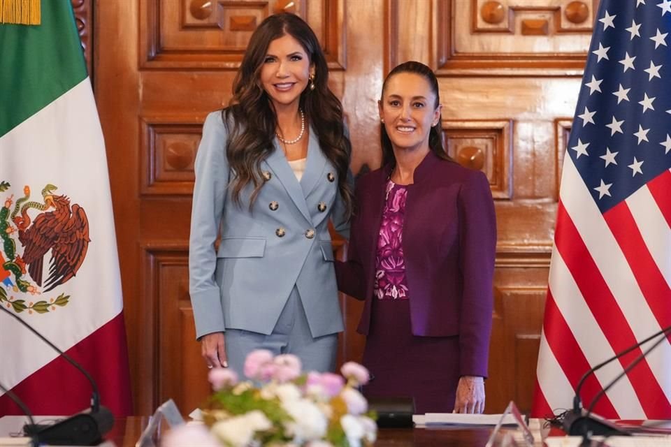 La Presidenta Sheinbaum recibió a la Secretaria de Seguridad Interna, Kristi Noem, el viernes en Palacio Nacional.