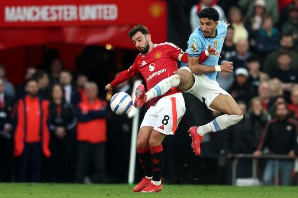 Bruno Fernandes lucho, pero los Red Devils no pasaron del empate sin goles en casa.