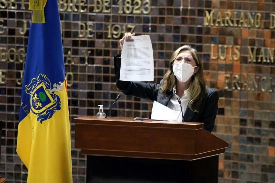 Mara Robles planteó citar al Comité de Evaluación y Seguimiento para el ejercicio de los 6 mil 200 millones de pesos de deuda.