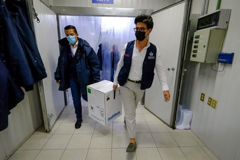 A Jalisco llegaron 78 mil 390 dosis de Pfizer-BioNTech y 120 mil AstraZeneca.