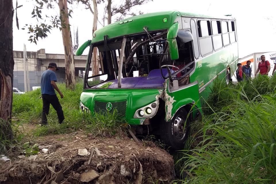 La unidad de transporte se dirigía al taller.