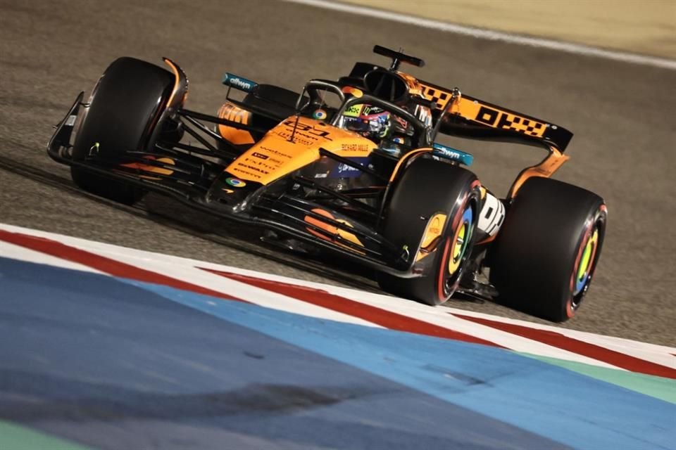 Piastri continuó su dominio en el Gran Premio de Bahréin y se llevó la pole position.