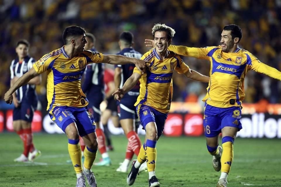 Córdova y los Tigres resurgieron.