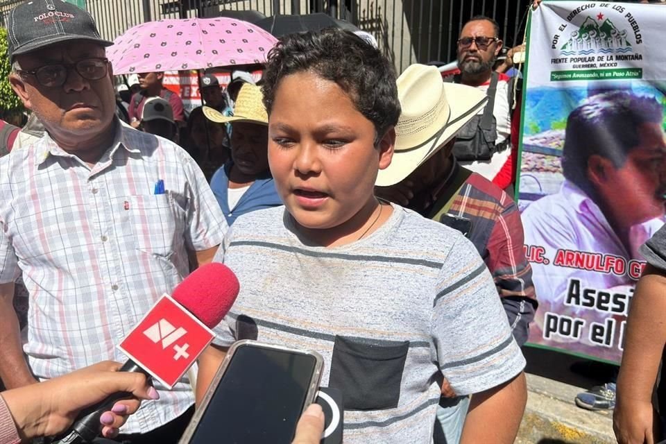 Este martes Joel se manifestó en Palacio Nacional con la esperanza de ser recibido por la Presidenta Claudia Sheinbaum, sin embargo, no hubo respuesta de la Mandataria.