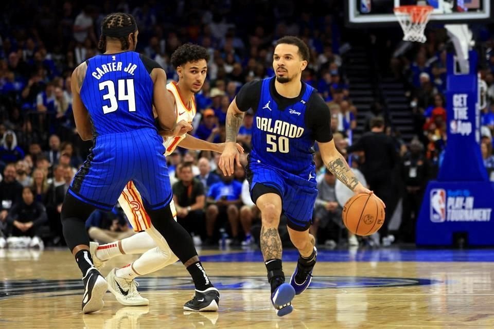 Cole Anthony cargó con el equipo y encestó 26 puntos, como suplente.