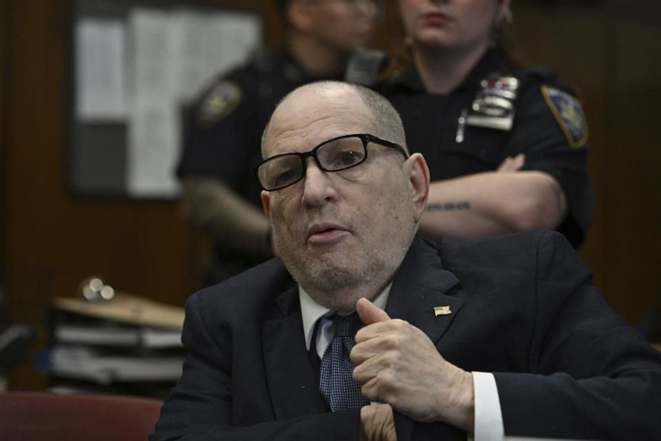 El equipo legal de Weinstein explicó en un comunicado que el productor de cine condenado padece cáncer y varias afecciones médicas graves.