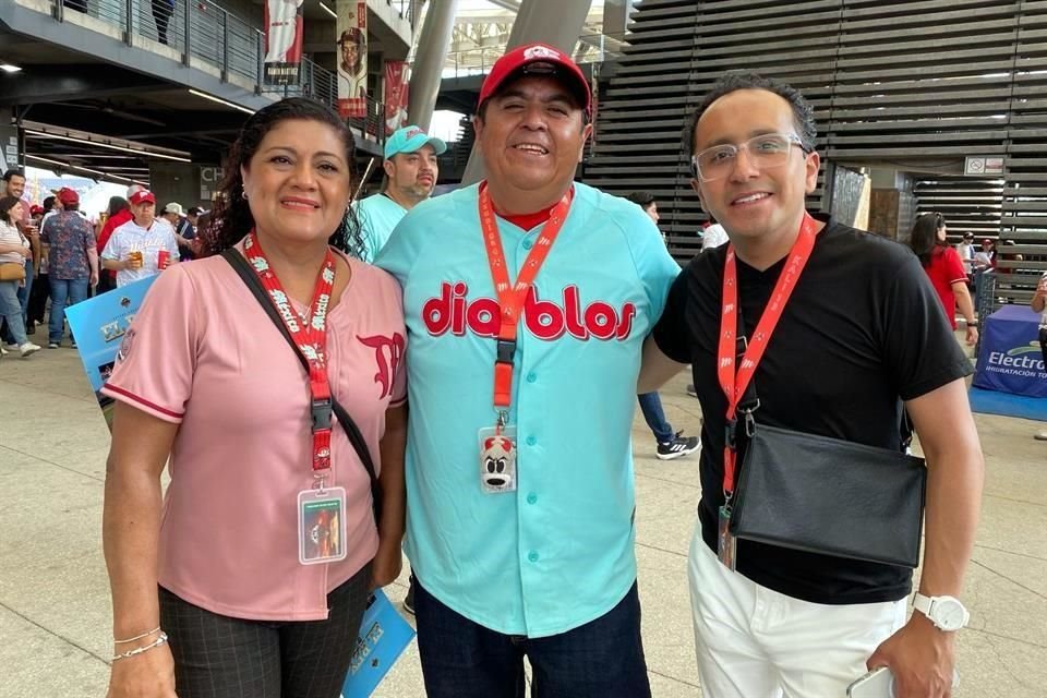 La afición disfrutó del juego.