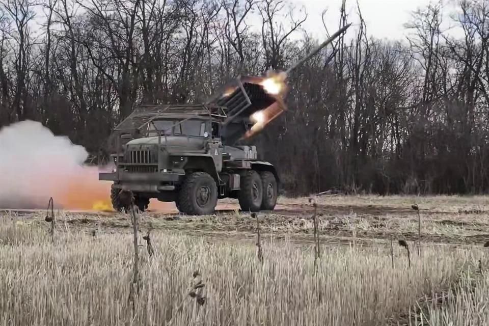 Putin declaró un alto al fuego de 3 días en mayo, mientras Ucrania pidió que sea de 30 días y vocera de Trump urgió que sea permanente.