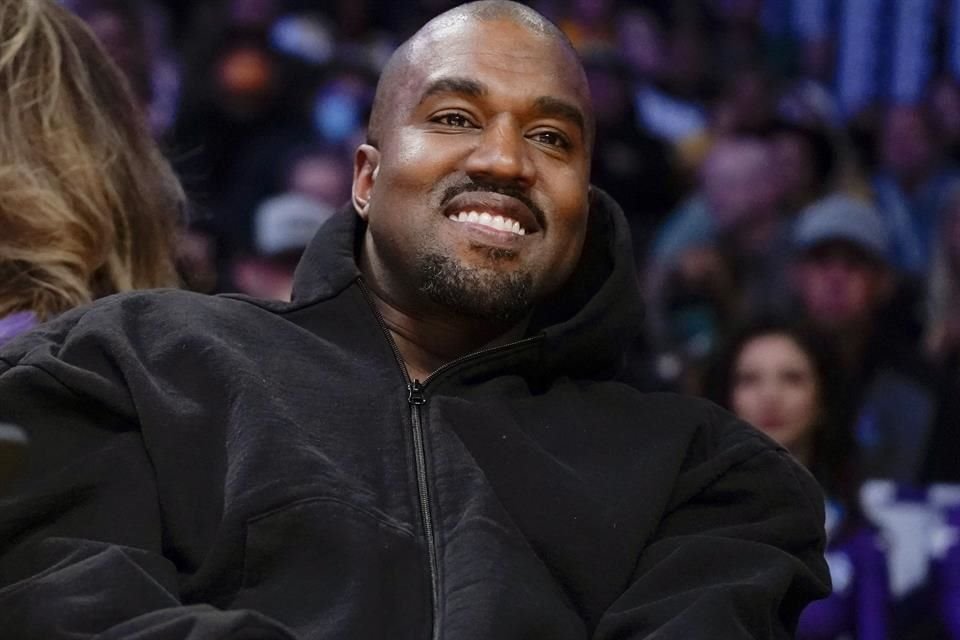 El ex esposo de Kim Kardashian, de 47 años, escribió un perturbador mensaje en su cuenta de X (antes Twitter) con dicha confesión.