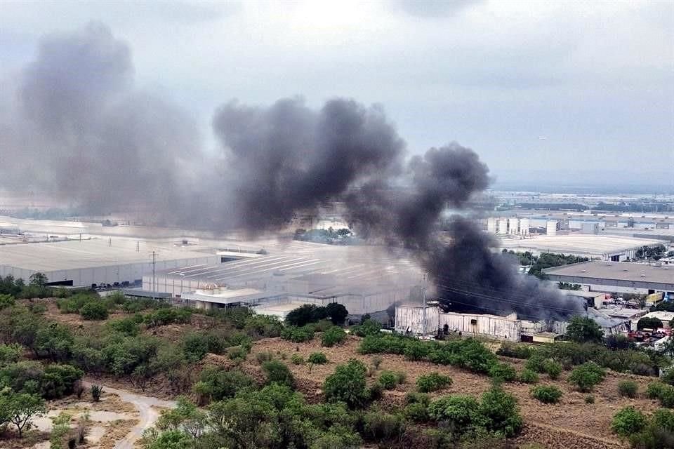 Autoridades evacuaron a 133 personas.