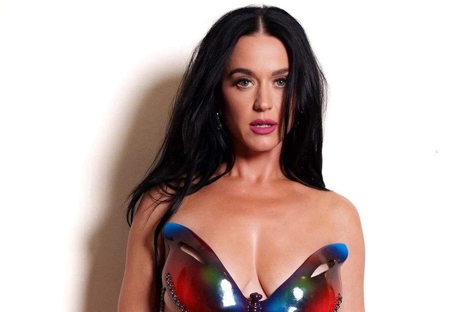 Katy Perry, que este miércoles arranca en México su gira 'The Lifetimes Tour', empieza a generar más críticas que elogios por  lo que hace.