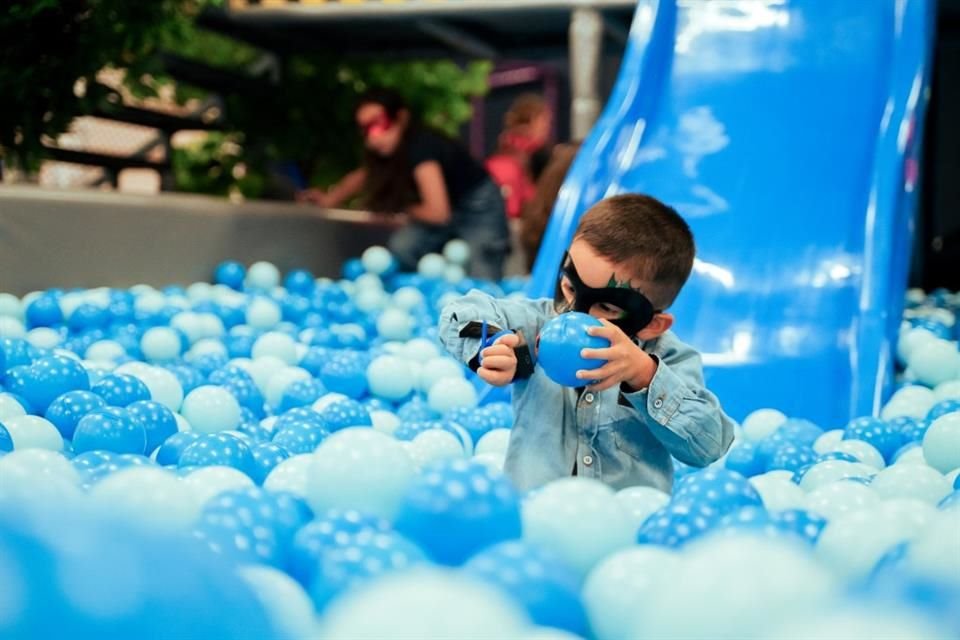 Ten en cuenta que esta aventura está diseñada para que todos los pequeños participen, exceptuando ciertas actividades para los menores de 4 años.