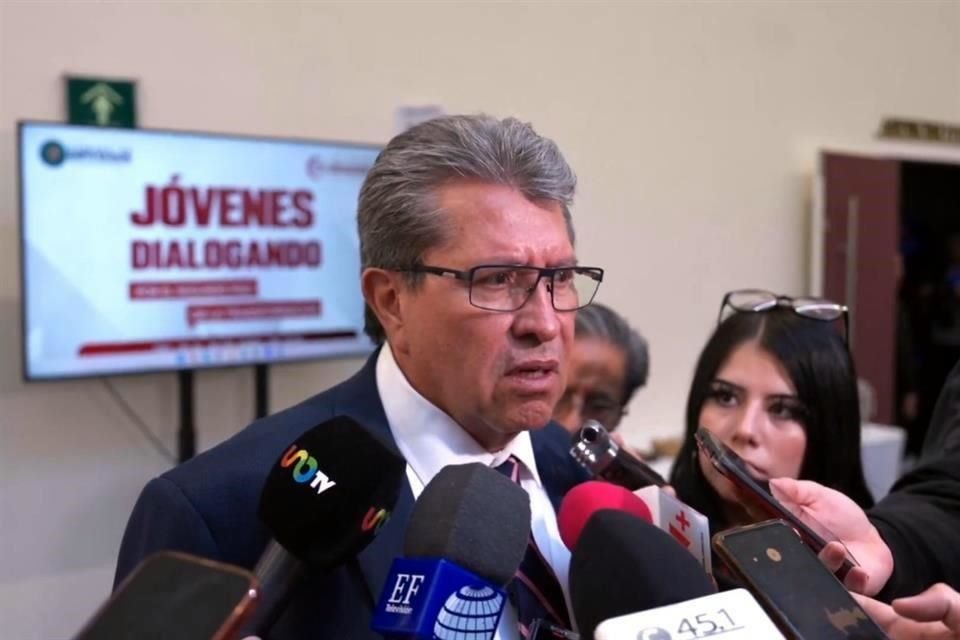 Ricardo Monreal aseguró que el propósito de la iniciativa presidencial no es la censura.