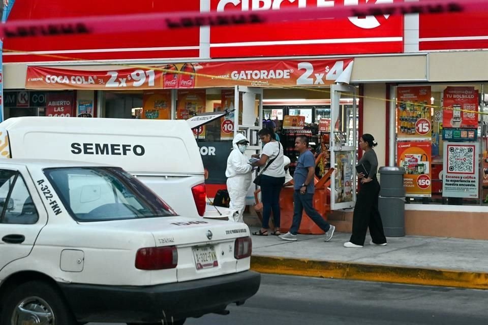 El transportista fue atacado cerca de las 17:00 horas de este viernes afuera de una tienda de conveniencia en el Fraccionamiento Costa Azul, en Acapulco, Guerrero.