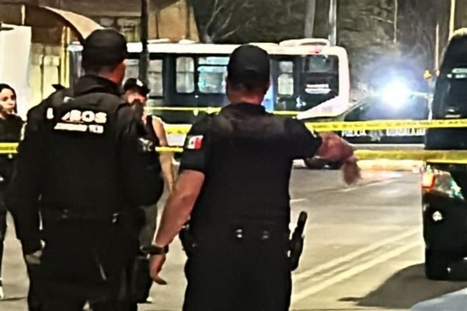 Un sujeto murió atropellado sobre Periférico, por una patrulla de la comisaría de Guadalajara.