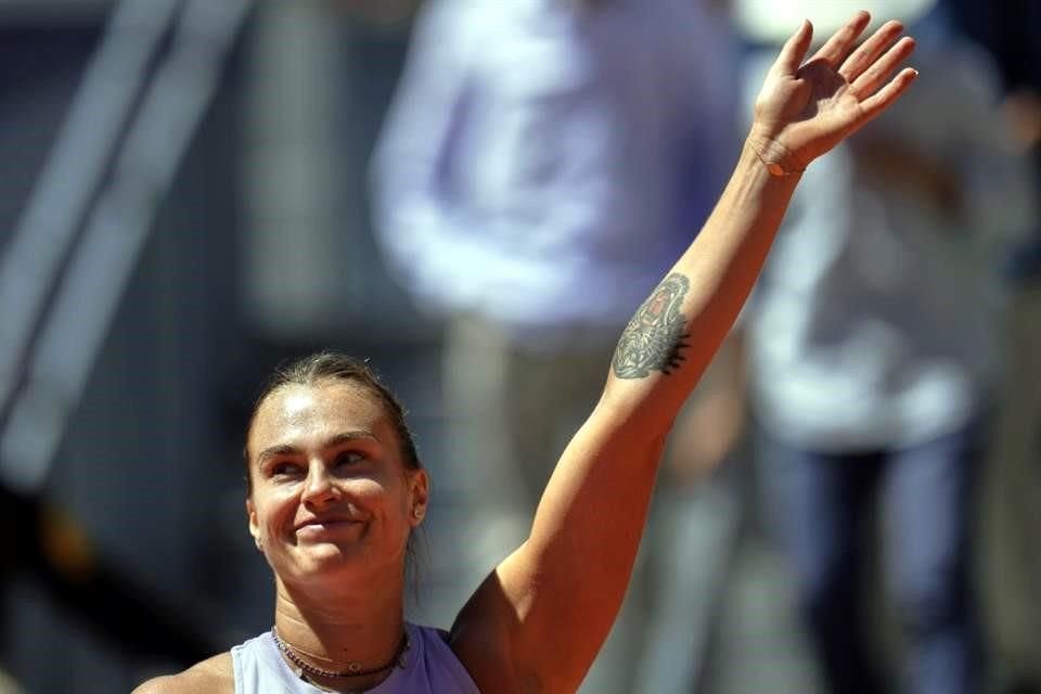 Aryna Sabalenka avanzó a la siguiente ronda, pese a que tuvo que venir de atrás.